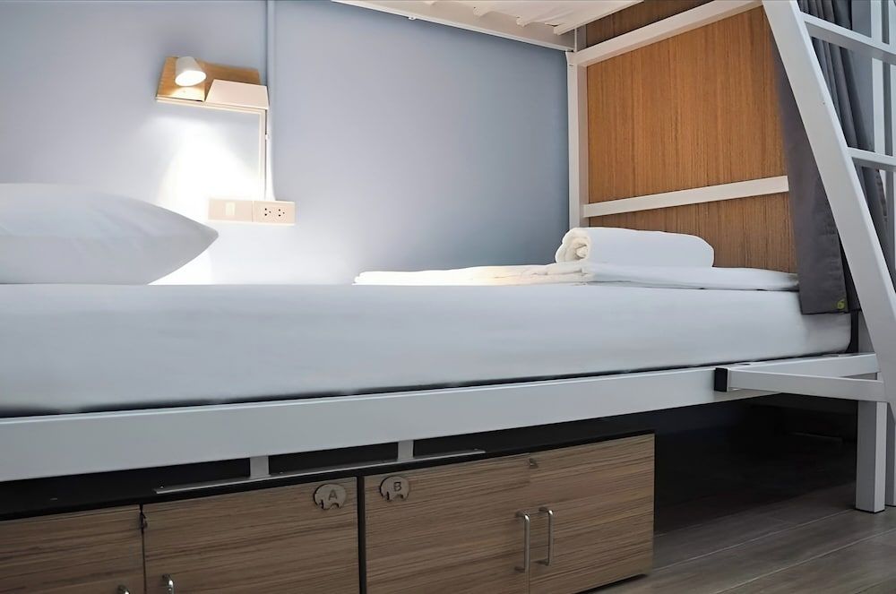 undefined Ease Hostel 9