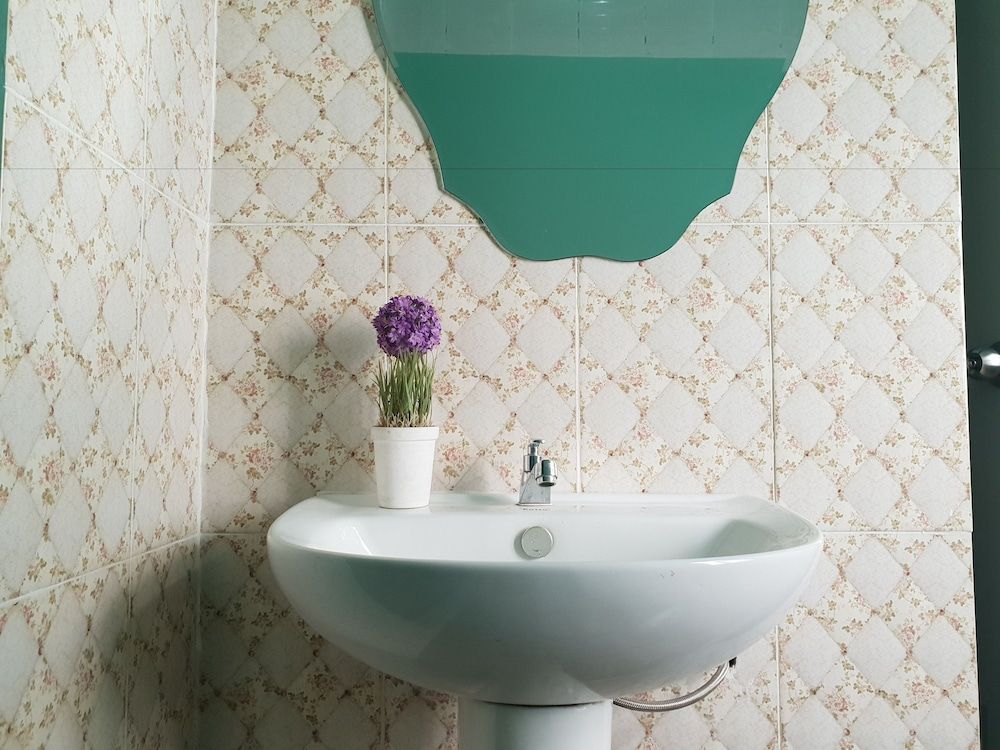 One Bangkok Hostel @Love District 10-Bed Female Dormitory with Shared Bathroom 6