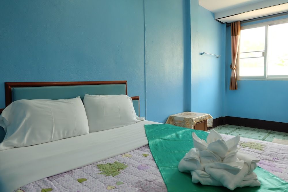 Nam Phueng Place 1 Standard Room 7