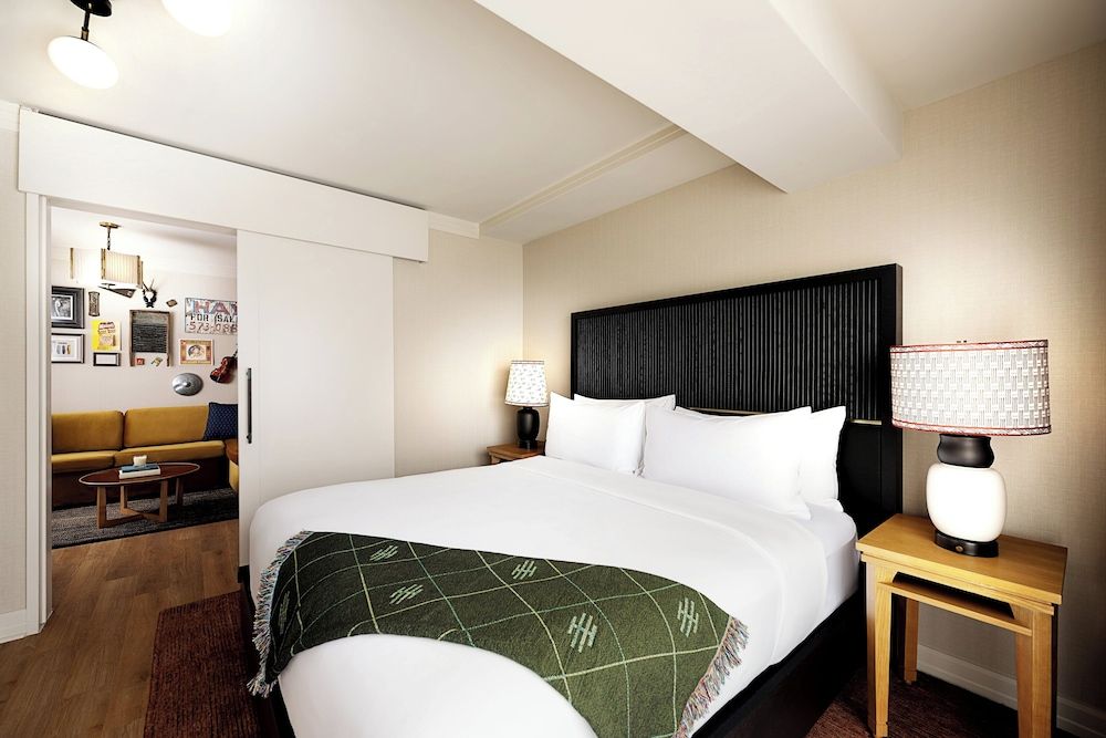Hutton Hotel Amped One Bedroom Suite 3