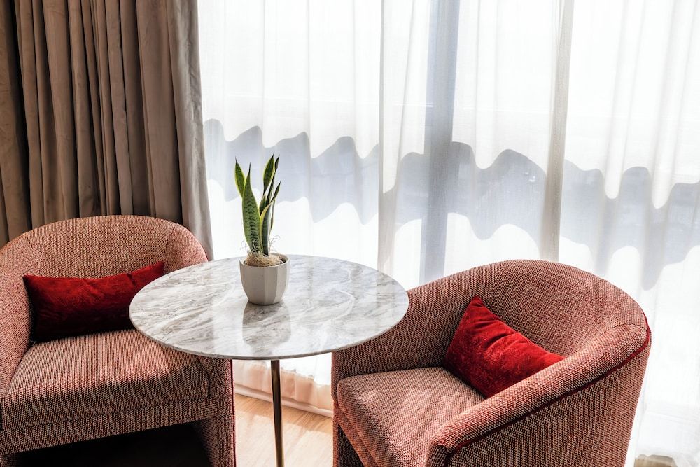 Hutton Hotel Amped ADA Double Queen Guestroom 5