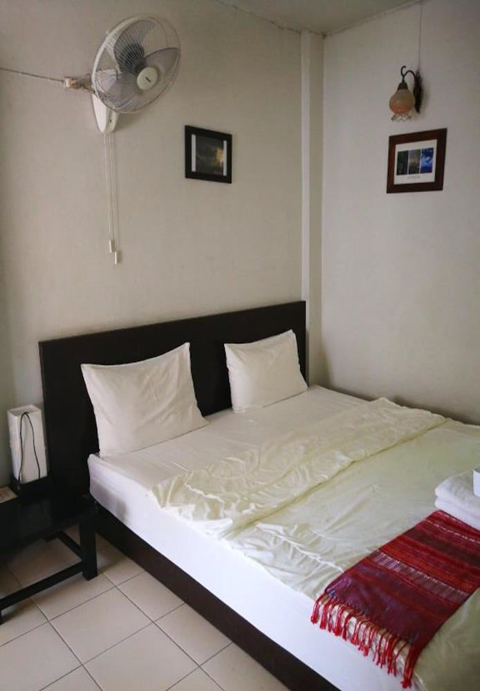 undefined Ampawan Guesthouse 2