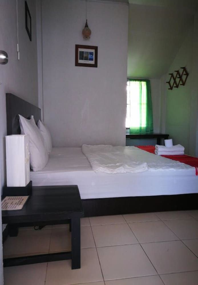 undefined Ampawan Guesthouse 4