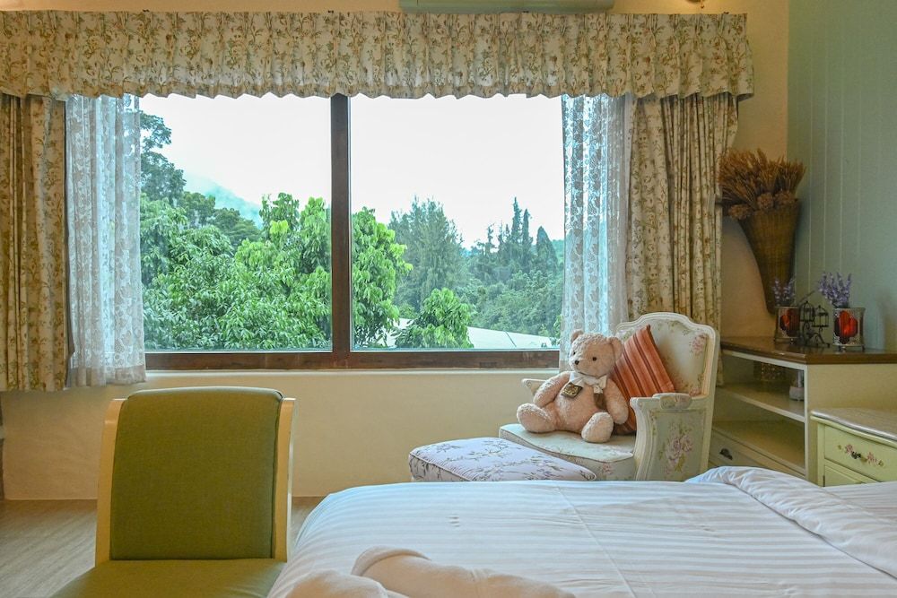 Swiss Valley Hip Resort Valley Family 3 Bedroom 8