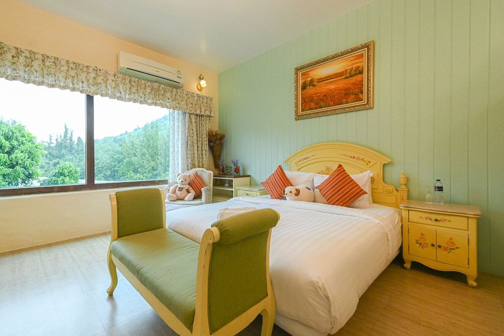 Swiss Valley Hip Resort Valley Family 3 Bedroom 5