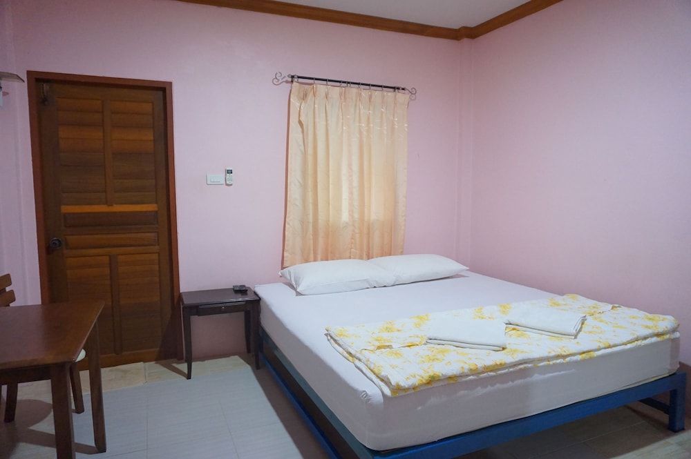 Lam-Tong Resort Deluxe Room 2