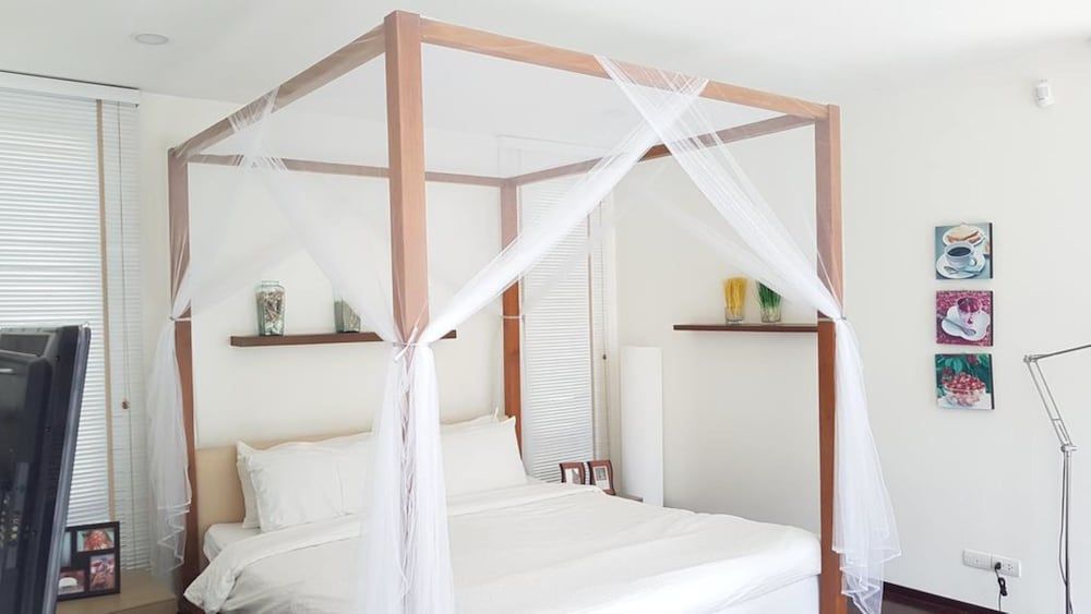 Pranaluxe Pool Villa Holiday Home Three-Bedroom Villa with Private Pool 3