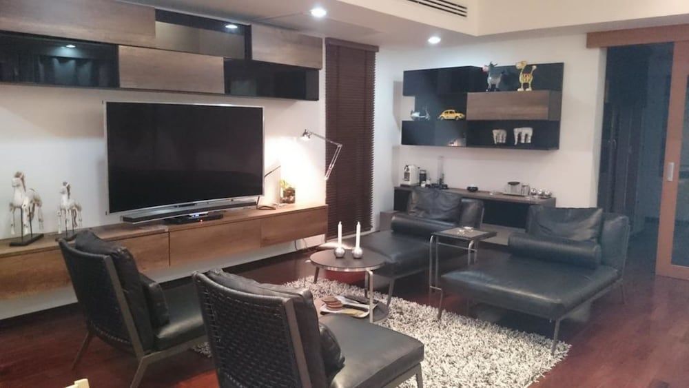 Pranaluxe Pool Villa Holiday Home Three-Bedroom Villa with Private Pool 15