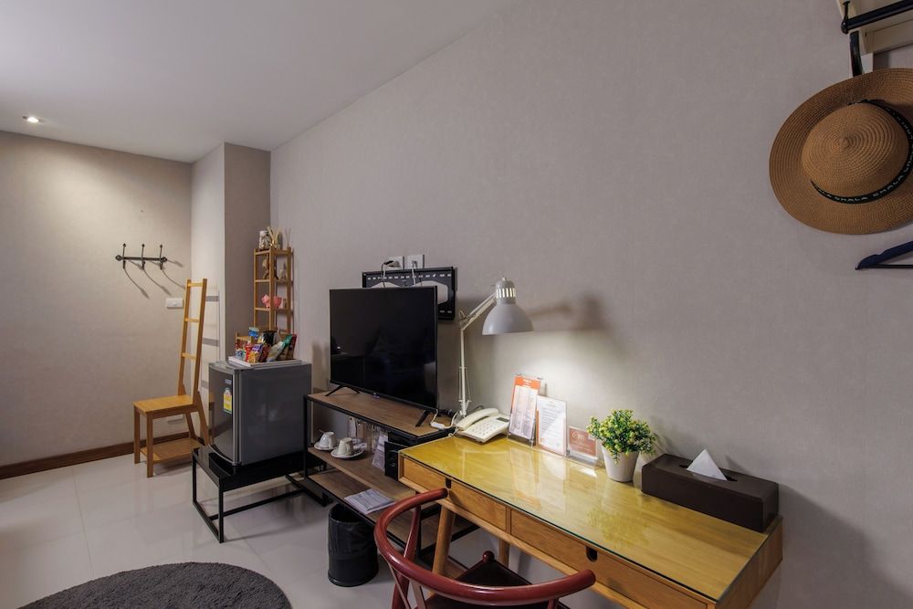 Chala Number 2 Art and Gallery House Deluxe Twin Room 7