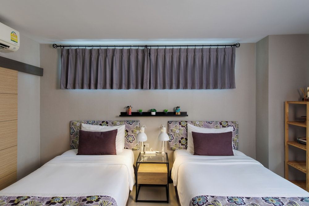 Chala Number 2 Art and Gallery House Deluxe Twin Room with Window