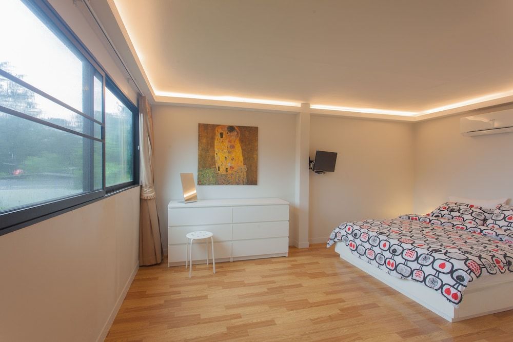 Bamboo Garden House Sea Villa (4 Bedrooms) 9