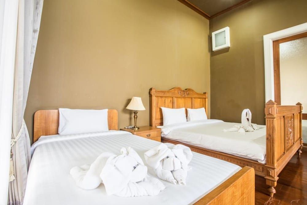 Suite with Pool Access Garden View