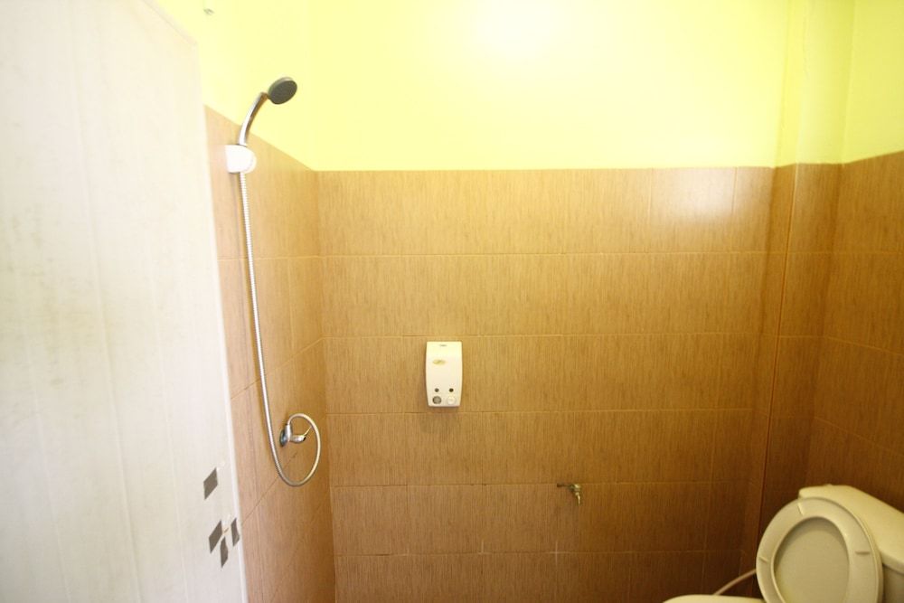 Mee Rak Resort Standard Double Room 5