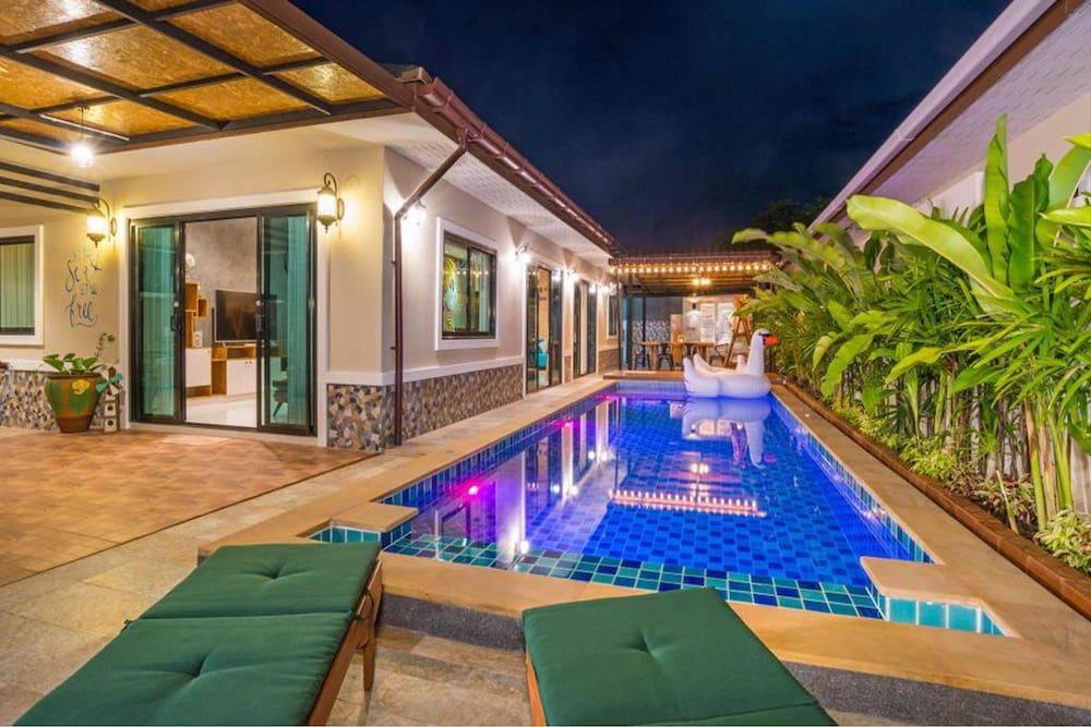 Villa De Sea Aonang Four Bedrooms Villa 2