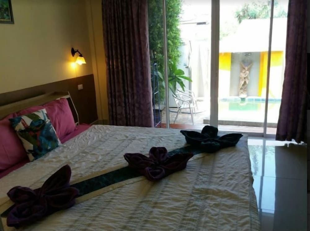 Wongsuwan Pool Villa Wongsuwan Pool Villa 3 (3 bedrooms) 2