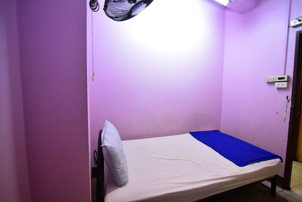 undefined Khaosan Rainbow Hostel 2