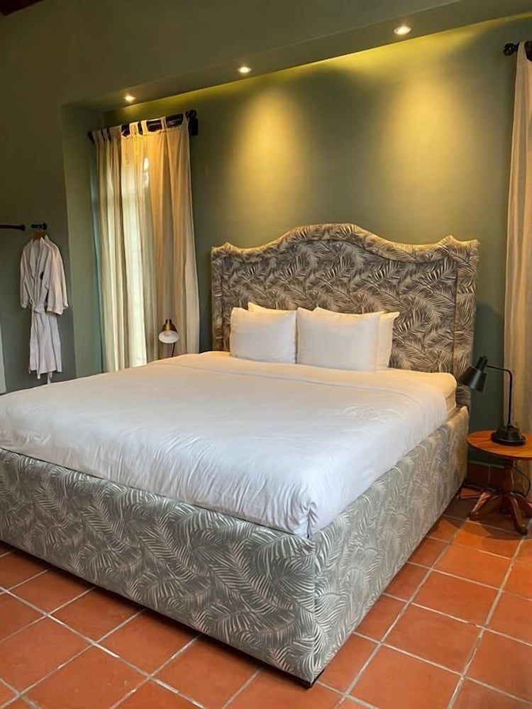 Deluxe Room, Non Smoking