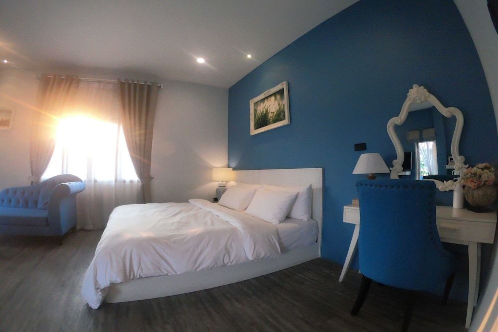 I-Destiny Gallery Resort Standard Room 2