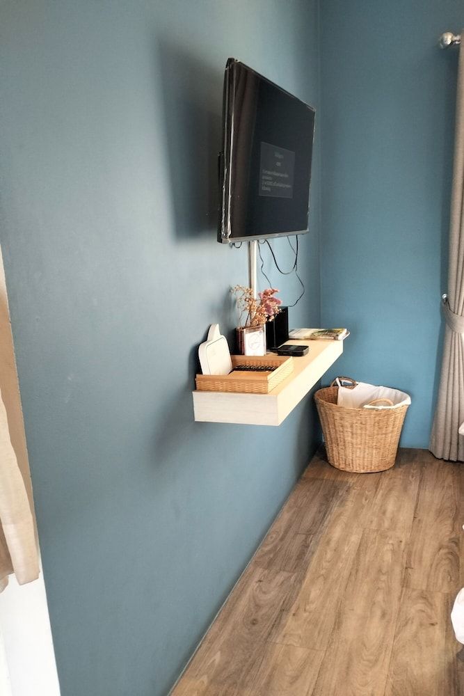 I-Destiny Gallery Resort Deluxe Room 5