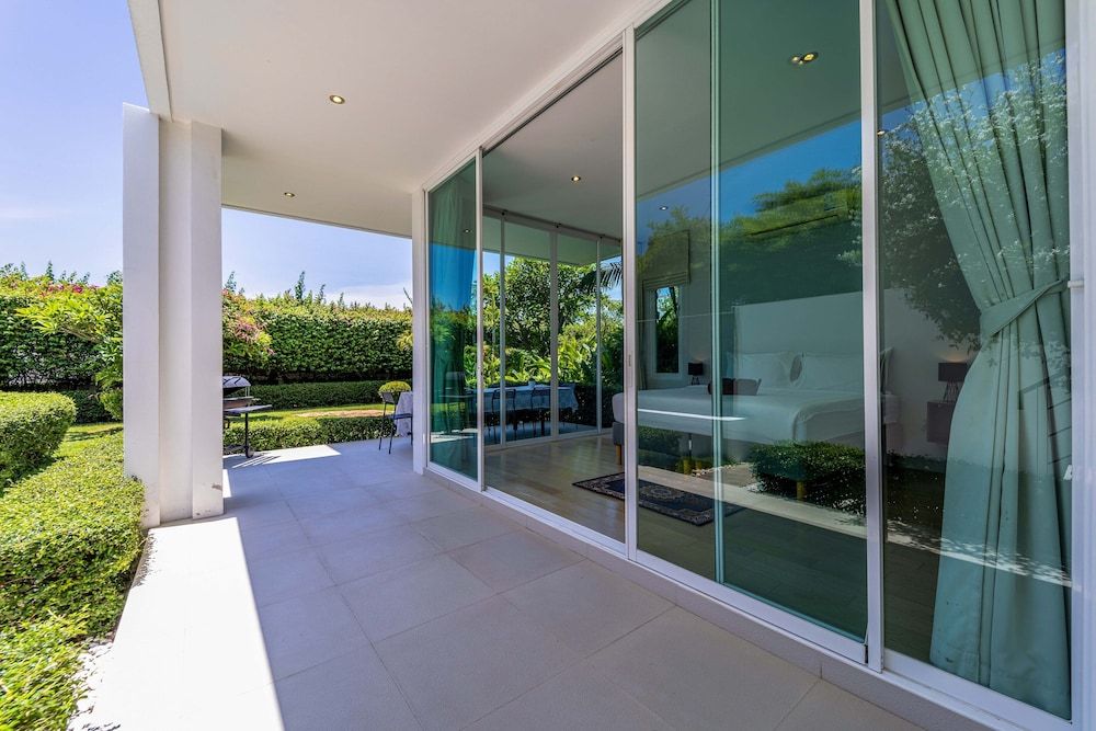 Phu Montra Villa with Ocean View A4 4-Bedroom Pool Villa 46