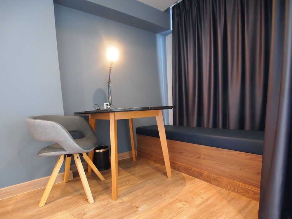 The Quarter Ladprao by UHG Deluxe Twin Room, Balcony 13