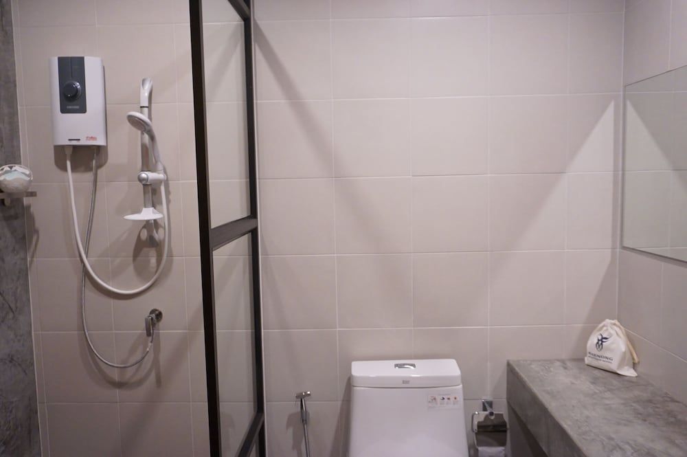 Raenong Boutique Hotel Deluxe Double Room 12