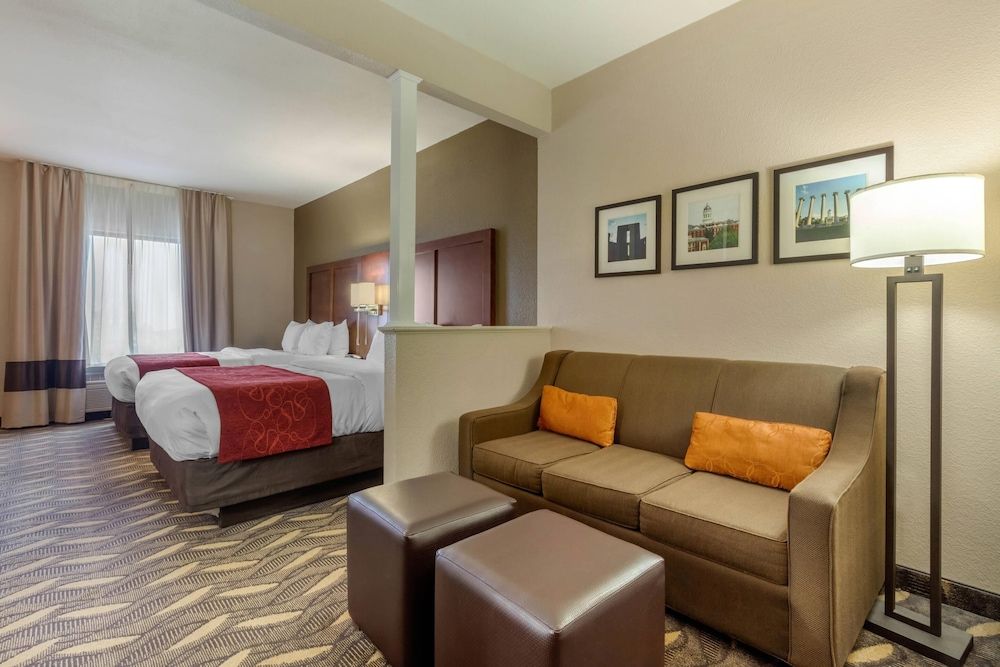 Suite, Multiple Beds, Non Smoking