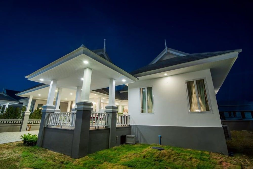 undefined Baan Hua Hin Suk Jung 7