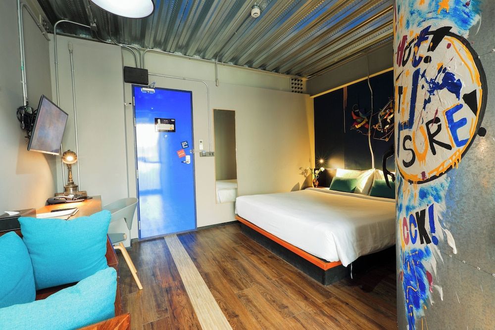 MeStyle Garage Hotel Standard Room, 1 Double Bed 2