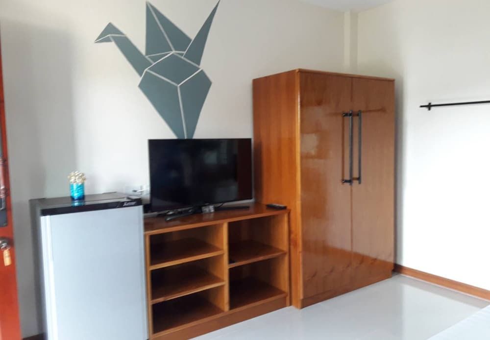 Warintorn Court Classic Suite 13