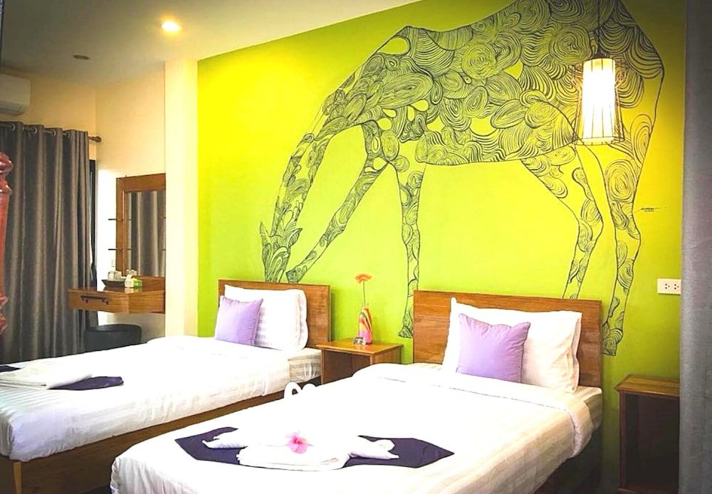 Warintorn Court Classic Double or Twin Room 8