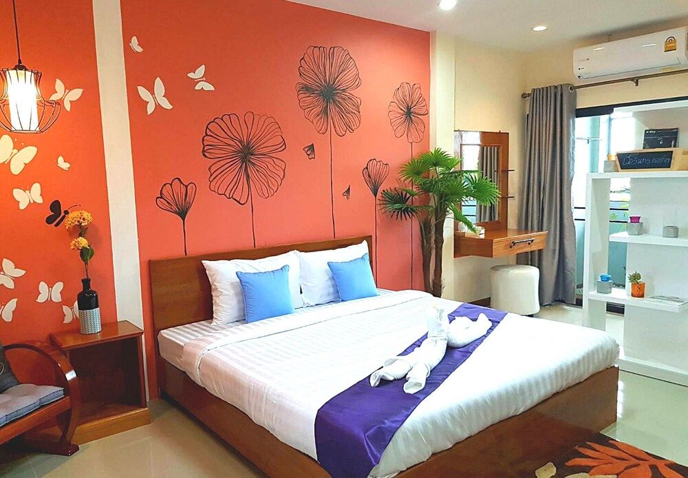 Warintorn Court Classic Suite 6