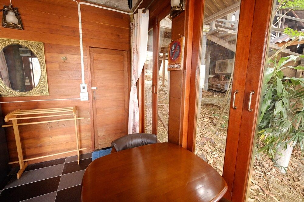 P&P Coffee & Resort Mae Sariang Superior Double Room with River View 15