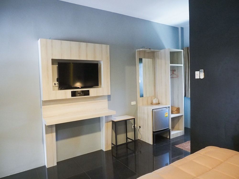 The Nest Hotel by Ploy Standard Double Room 2