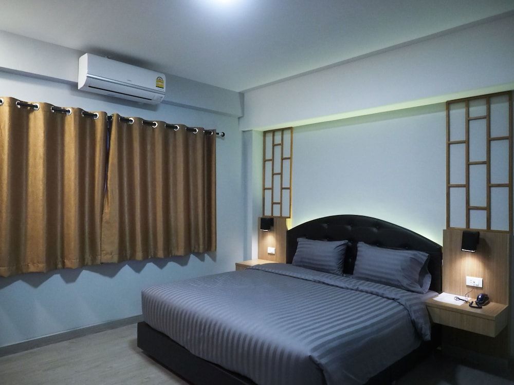 The Nest Hotel by Ploy Deluxe Room 8