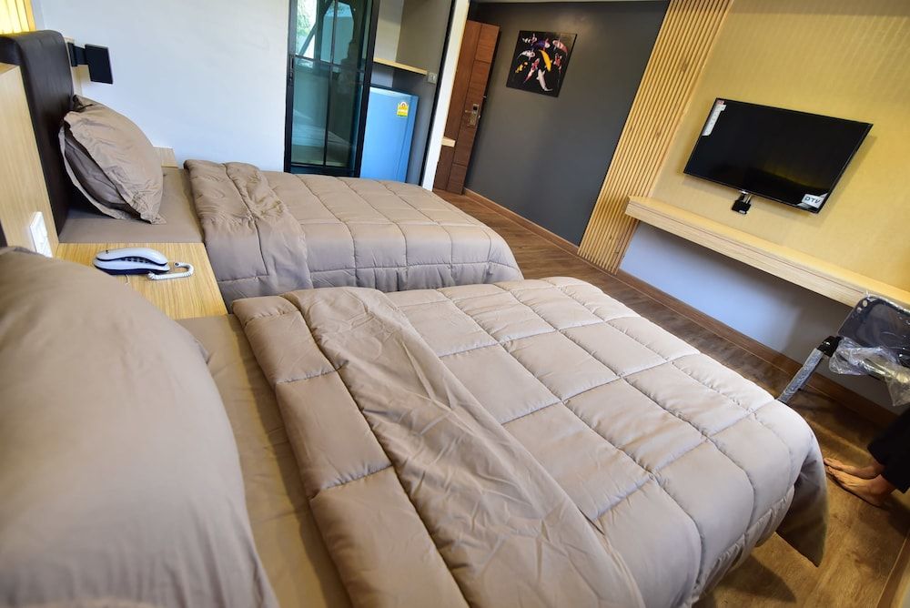 The Nest Hotel by Ploy Deluxe Room 4