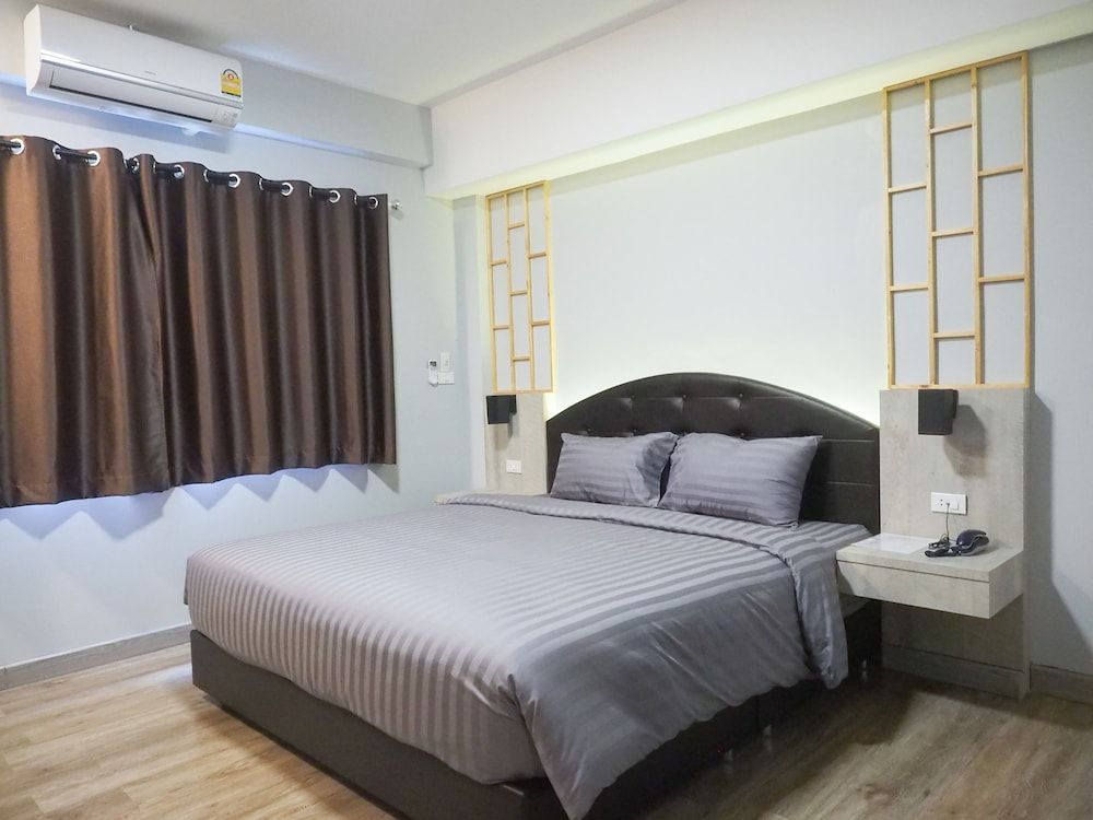 The Nest Hotel by Ploy Deluxe Room 11