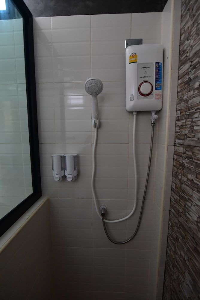 The Nest Hotel by Ploy Standard Double Room 7