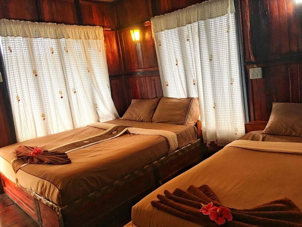 Phi Phi Green Hill Resort Deluxe Bungalow, 2 Twin Beds 4