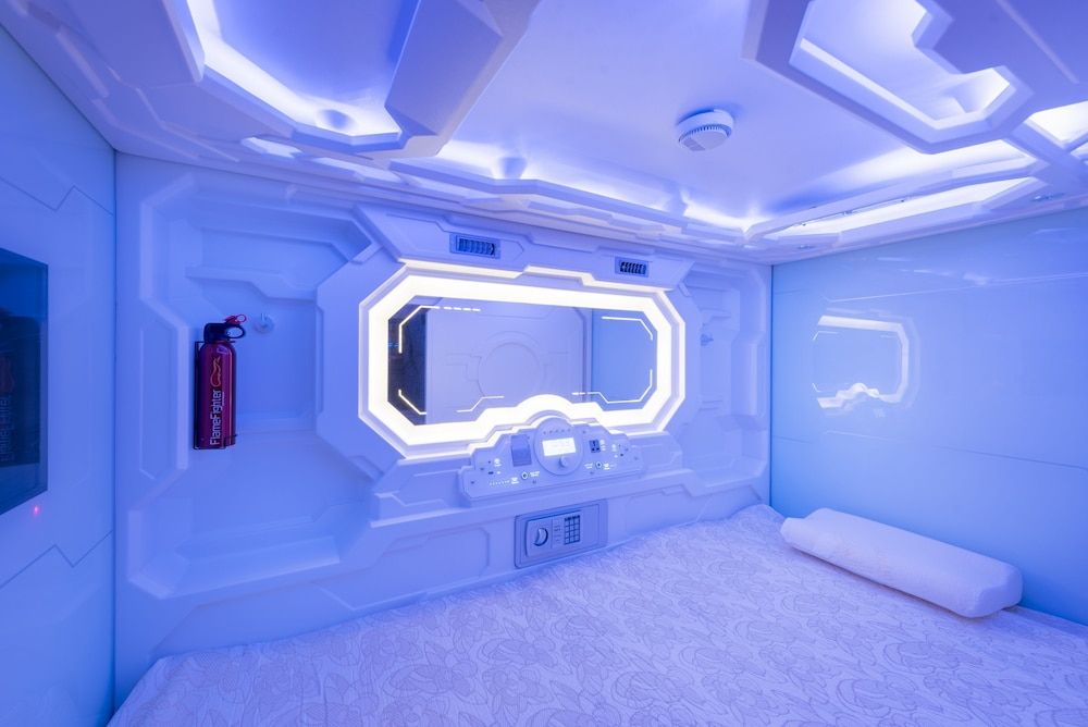 undefined Hi Capsule Pattaya - Adults Only 3