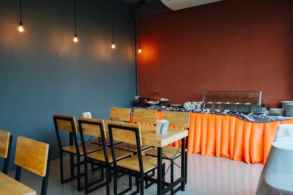 undefined KM Hotel Chiangmai 9