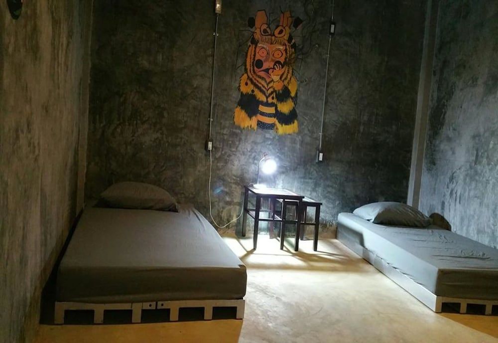 The Nexchange Bangkok Hostel 4-Bed Female Dormitory with Shared Bathroom