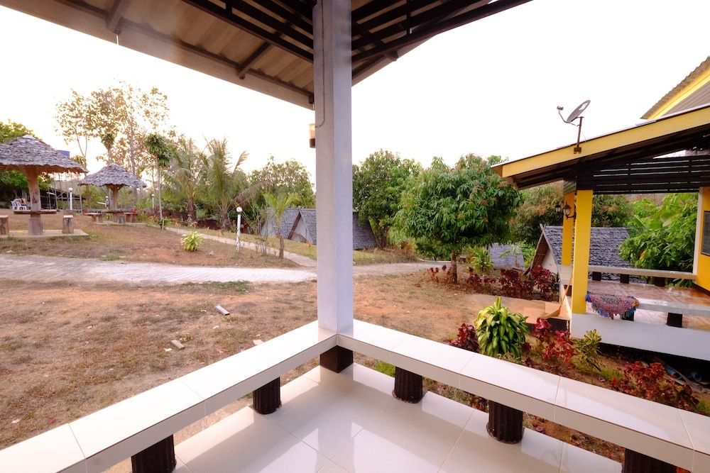 Phuchandang Resort Comfort Room 6