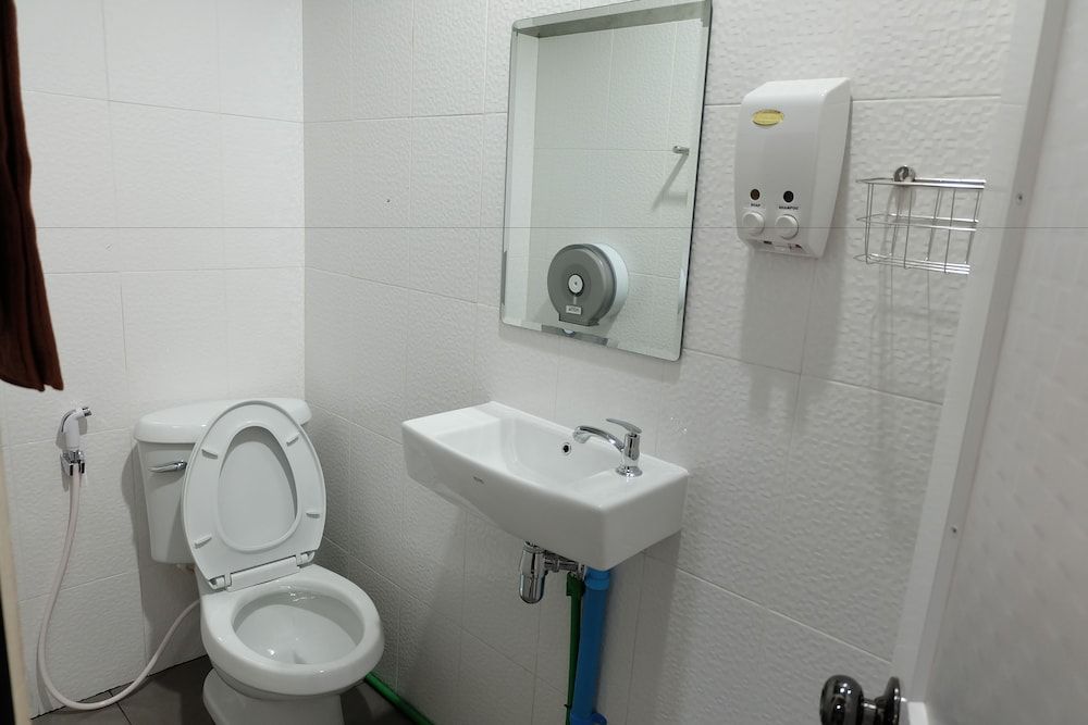 Sleepover Hostel Bangkok Standard Room with Bunk Bed 3