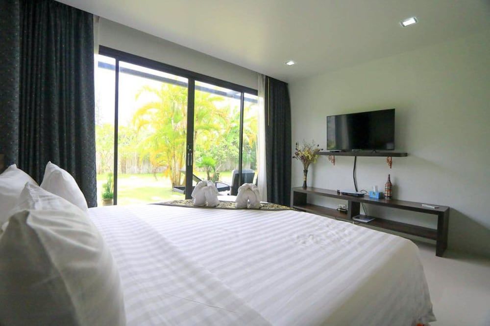 undefined Baan Norkna Bangtao 5