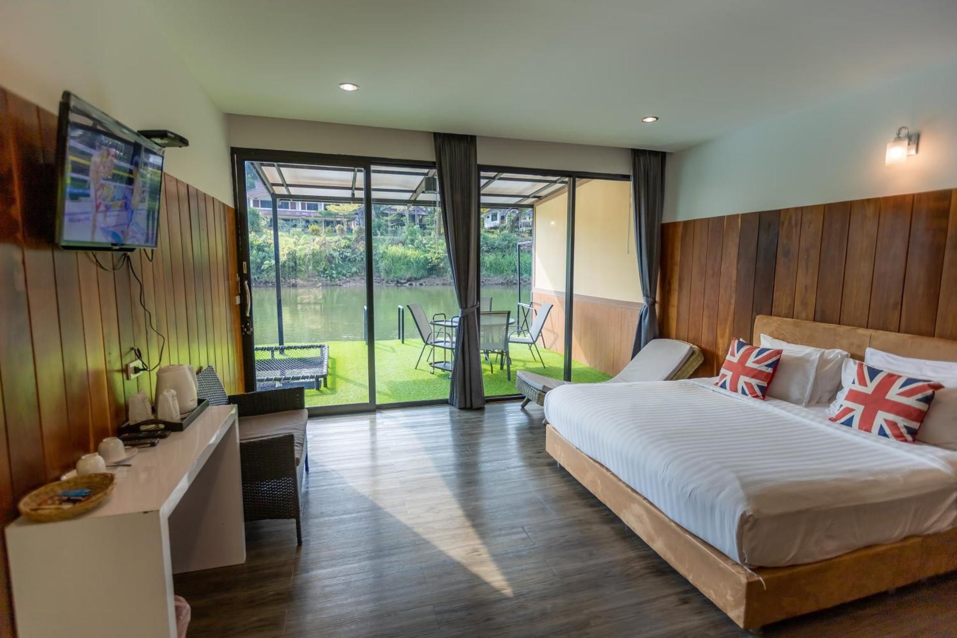 Double Room with Balcony (2 Adults + 1 Child)