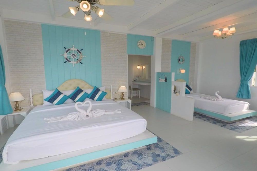 DD Hut Koh Tao Triple Room with Sea View