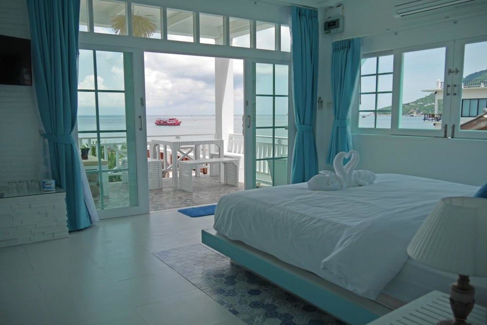 DD Hut Koh Tao Triple Room with Sea View 8
