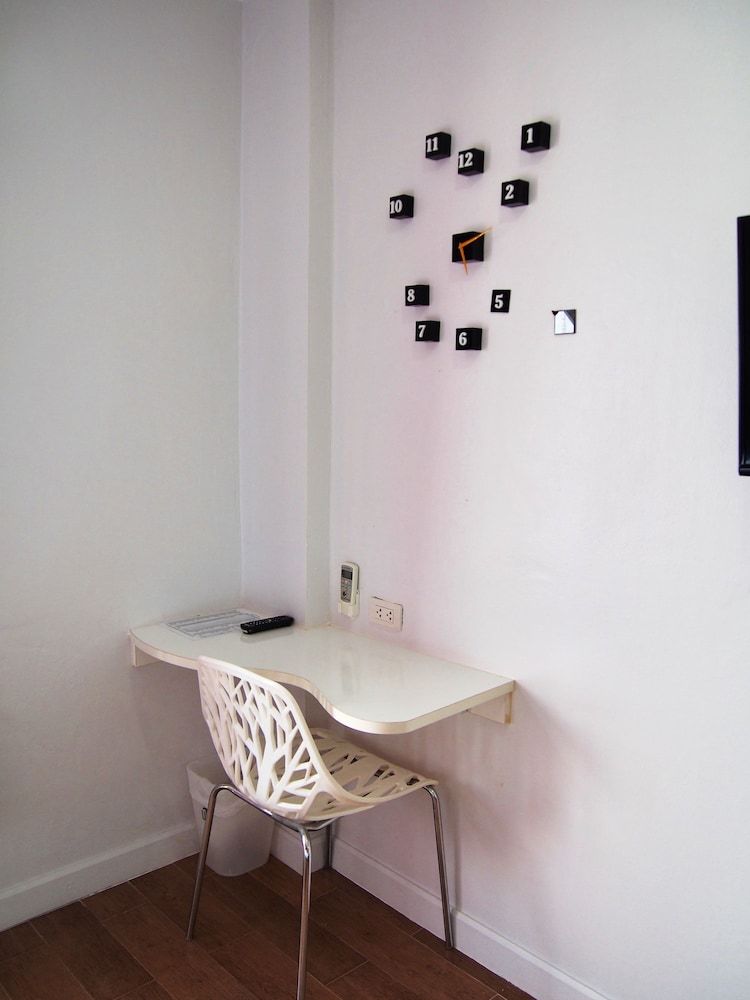 Eco Inn Lite Ubon Ratchathani Superior, 1 King Bed, Non Smoking, City View 8