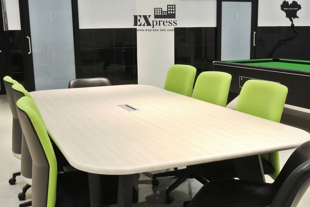 undefined Express Hostel 8